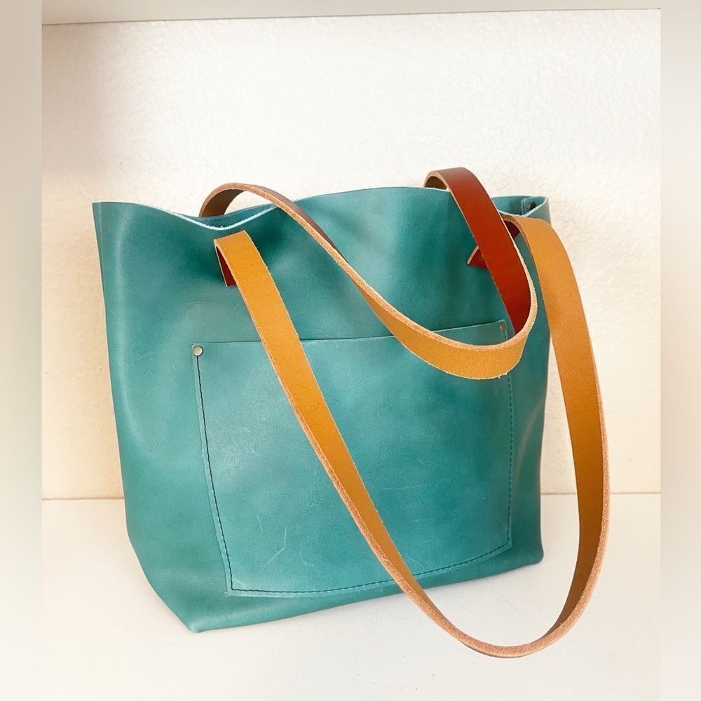 Portland Leather medium tote bag in Caribbean limited edition. - Picture 7 of 15